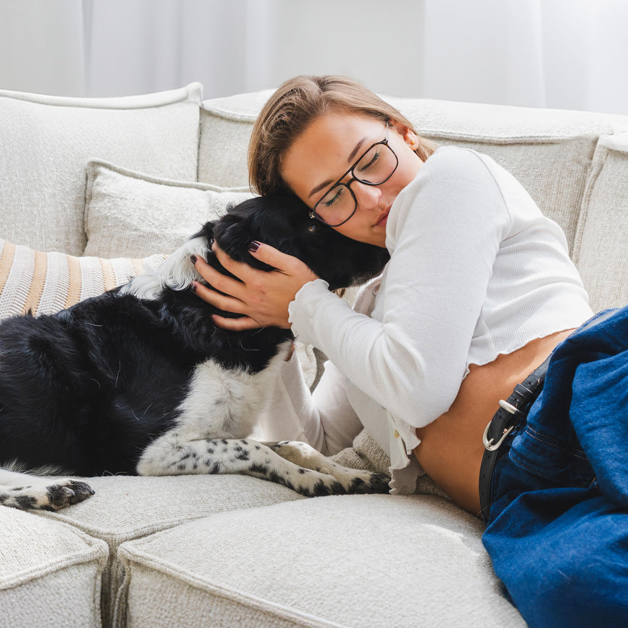 Naturalne składniki Dr Malou — liofilizowana karma w procesie przygotowania